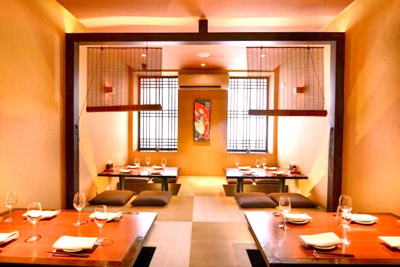 Hotel Milan Deluxe New Delhi Buitenkant foto